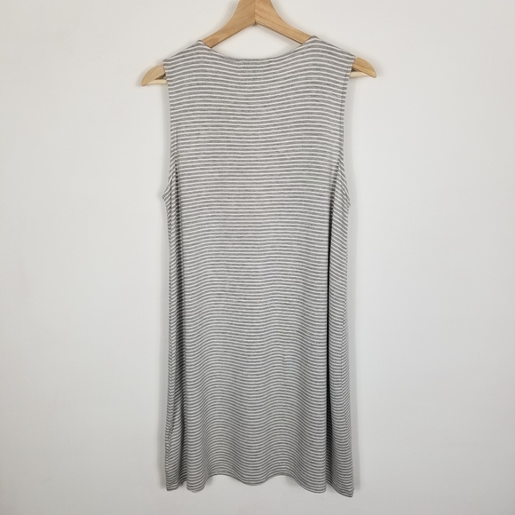 Cupcakes and Cashmere Tunic Dress new - Picture 5 of 8